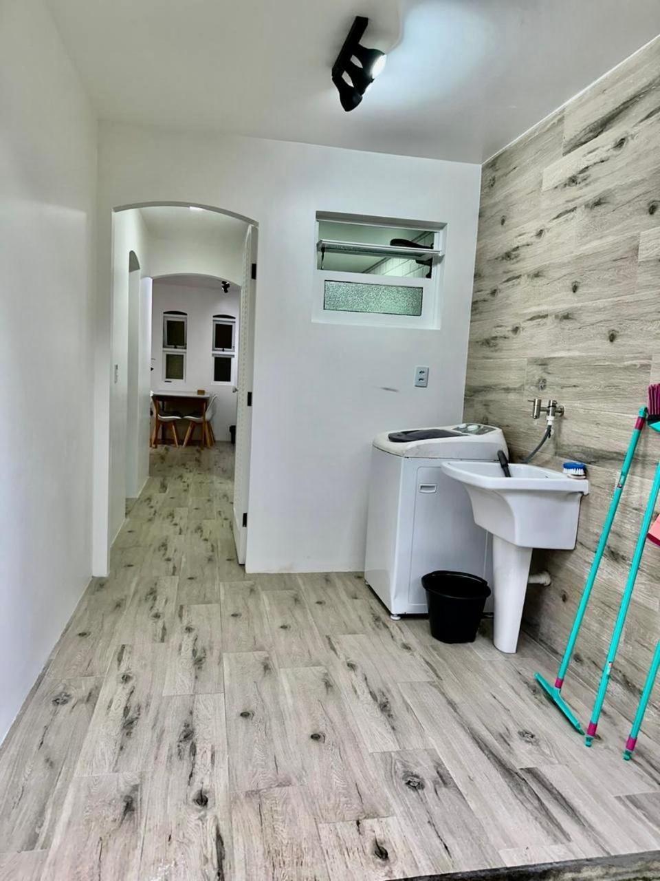 Apartamento estilo Chalé com piscina Ubatuba Extérieur photo